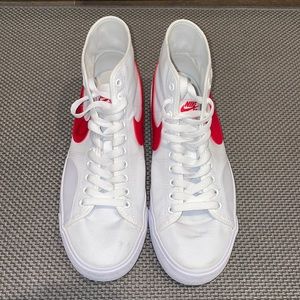 Nike - Blazer Court Mid SB - White/Red